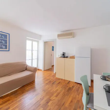 Parrot House - Accanto Al Duomo Apartment Parma